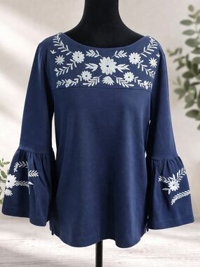 J.Crew Top Women's Size M Navy Blue with White Floral Embroidery Cottagecore